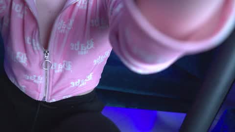 Snapshot of fetishrey chatting on 01-06-25, 05:59 Rey online show from 01-06-25, 05:59