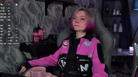 Rey online show from 04-18-26, 01:15