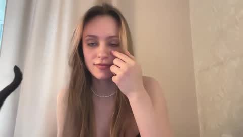 Lisa online show from 02-26-25, 08:48