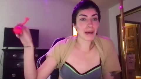 Snapshot of fgsammie chatting on 10-03-25, 12:18 fgsammie online show from 10-03-25, 12:18
