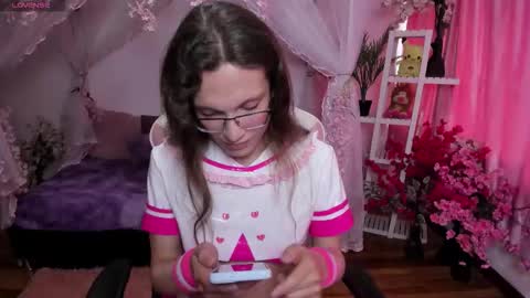 Snapshot of fi_cosplay chatting on 10-20-25, 09:15 fi_cosplay online show from 10-20-25, 09:15