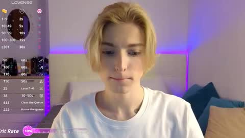 Snapshot of fiachand chatting on 03-03-26, 03:40 Thomas online show from 03-03-26, 03:40