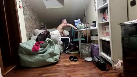 Snapshot of fidelio89 chatting on 02-08-25, 06:55 Fid online show from 02-08-25, 06:55