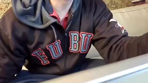 Snapshot of fidelio89 chatting on 02-11-25, 08:42 Fid online show from 02-11-25, 08:42