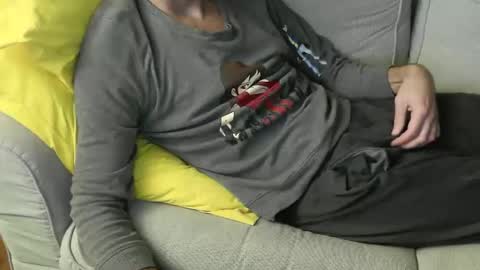 Snapshot of fidelio89 chatting on 10-20-25, 09:59 Fid online show from 10-20-25, 09:59