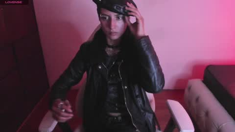   online show from 02-02-25, 03:21