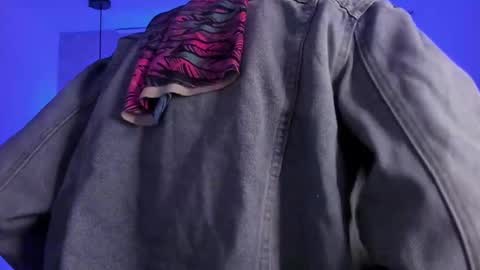   online show from 02-22-25, 11:46