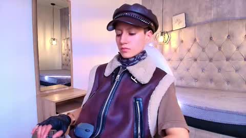   online show from 10-20-25, 11:43