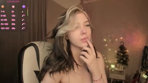 Filla online show from 12-15-25, 03:00