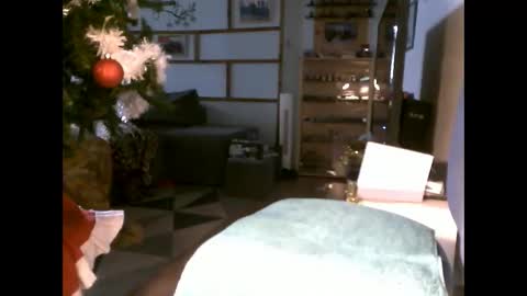 Snapshot of fifi010203 chatting on 12-05-25, 09:40 fifi010203 online show from 12-05-25, 09:40