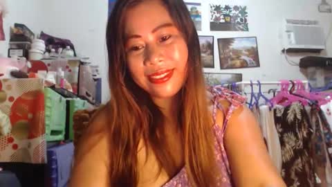 Snapshot of filipina_beauty69 chatting on 09-15-25, 07:58 filipina beauty. online show from 09-15-25, 07:58