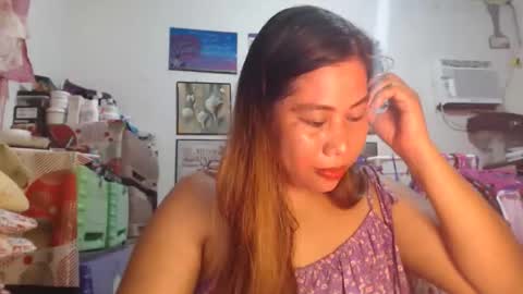 Snapshot of filipina_beauty69 chatting on 09-27-25, 05:29 filipina beauty. online show from 09-27-25, 05:29