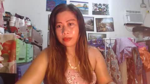 Snapshot of filipina_beauty69 chatting on 09-28-25, 05:29 filipina beauty. online show from 09-28-25, 05:29