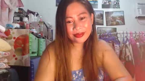 Snapshot of filipina_beauty69 chatting on 10-18-25, 05:25 filipina beauty. online show from 10-18-25, 05:25