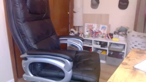 Snapshot of filisdude chatting on 12-02-24, 03:37 frank online show from 12-02-24, 03:37