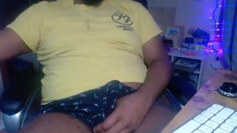 Snapshot of filisdude chatting on 12-23-24, 04:44 frank online show from 12-23-24, 04:44