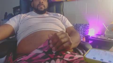 Snapshot of filisdude chatting on 10-04-25, 07:45 frank online show from 10-04-25, 07:45