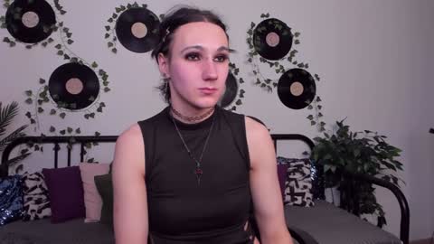 Honey Ill be waiting for you Tue Wed Thu Fri Sat Sun 10am-5pm online show from 01-26-25, 10:02