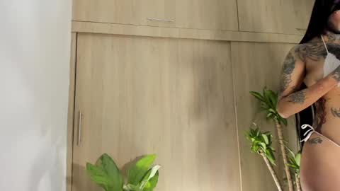 filletatouee online show from 11-08-25, 12:00