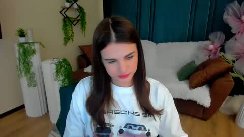 Snapshot of finalaccord chatting on 04-27-26, 10:24 Amanda online show from 04-27-26, 10:24