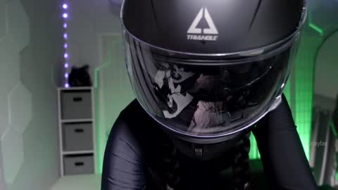 finleyfae online show from 01-27-25, 06:31