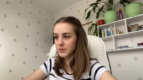 Keite wanna play  Meow online show from 11-20-25, 09:31