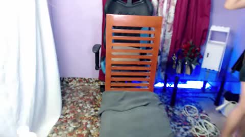 Snapshot of fionie_xxx chatting on 01-04-25, 09:09 FIONA online show from 01-04-25, 09:09