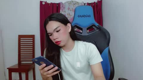 Snapshot of fionie_xxx chatting on 02-07-25, 04:46 FIONA online show from 02-07-25, 04:46