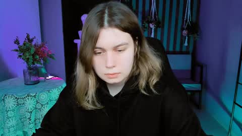 fiora online show from 01-25-25, 05:07