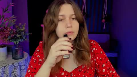 fiora online show from 09-19-25, 05:20