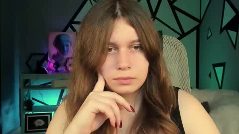 fiora online show from 10-13-25, 01:33