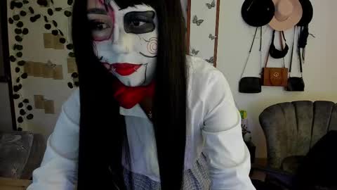 Snapshot of fiore_sanz chatting on 10-18-25, 03:09 online show from 10-18-25, 03:09