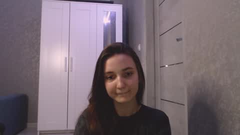 fireflies_fly_ online show from 01-05-25, 03:34