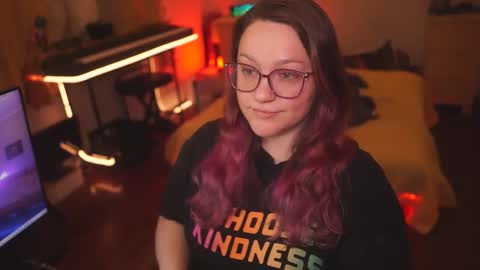 Snapshot of fireproofcuriousity chatting on 01-10-26, 04:36 Lio Roxy online show from 01-10-26, 04:36