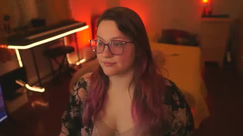 Snapshot of fireproofcuriousity chatting on 01-15-26, 05:45 Lio Roxy online show from 01-15-26, 05:45