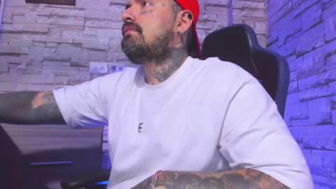 Snapshot of fisherrman666 chatting on 10-16-25, 01:06 fisherrman666 online show from 10-16-25, 01:06