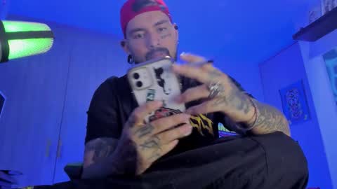 Snapshot of fisherrman666 chatting on 11-09-25, 01:15 fisherrman666 online show from 11-09-25, 01:15