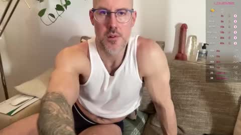 Snapshot of fit_rubinho chatting on 12-25-24, 04:22 Rubn online show from 12-25-24, 04:22