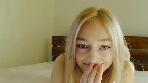 flowergirl online show from 11-03-25, 08:54