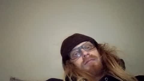 Snapshot of fitfungi7 chatting on 02-10-26, 01:32 fitfungi7 online show from 02-10-26, 01:32