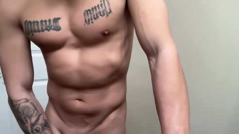 Snapshot of fithornyandtatted chatting on 12-18-24, 04:06 fithornyandtatted online show from 12-18-24, 04:06