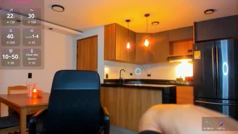 Elias Valencia online show from 12-16-25, 06:18