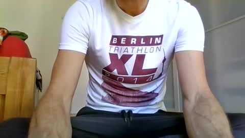 FkkBoyBerlin online show from 10-20-25, 10:27