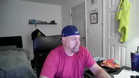 Florida guy online show from 02-17-25, 06:04