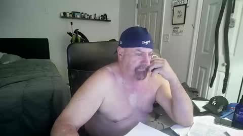 Florida guy online show from 10-07-25, 08:39