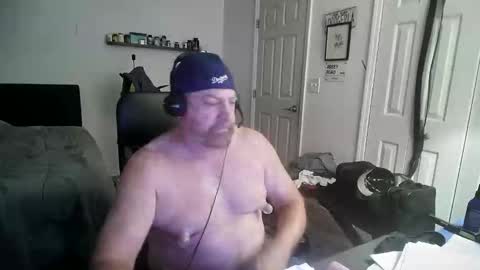 Florida guy online show from 10-27-25, 01:48