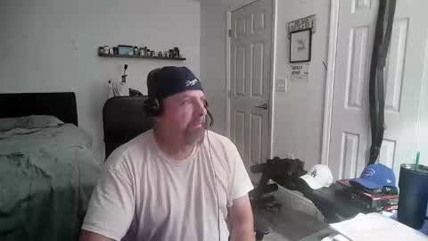 Florida guy online show from 12-14-25, 06:19