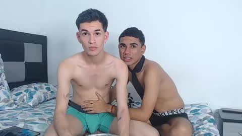 Snapshot of fleeting_love chatting on 12-23-25, 02:31 Steven and Daniel online show from 12-23-25, 02:31