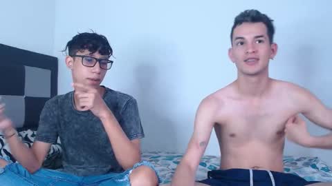 Snapshot of fleeting_love chatting on 01-10-26, 06:20 Steven and Daniel online show from 01-10-26, 06:20