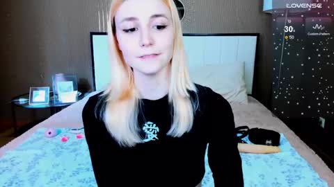 FlexiMona online show from 09-27-25, 09:25